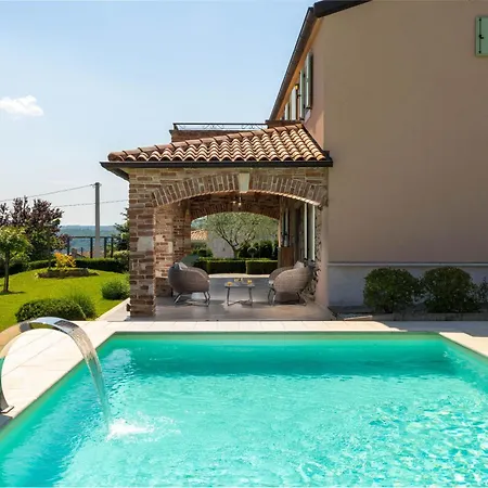 Casa Vista